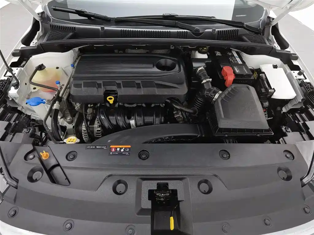 Geely Emgrand 2022 4 1.5L CVT Luxury