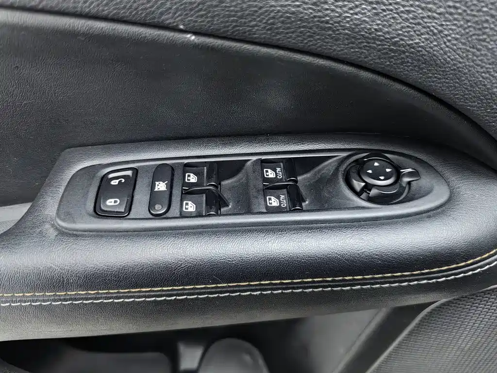 Jeep Compass — миниатюра 9