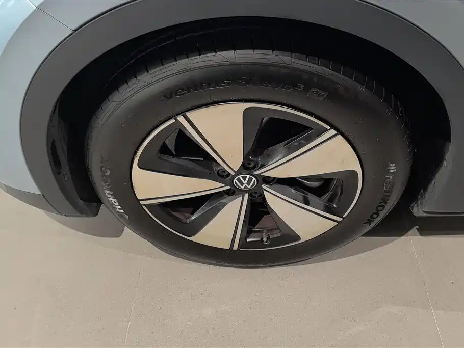 Volkswagen ID.4 X 2025 Smart