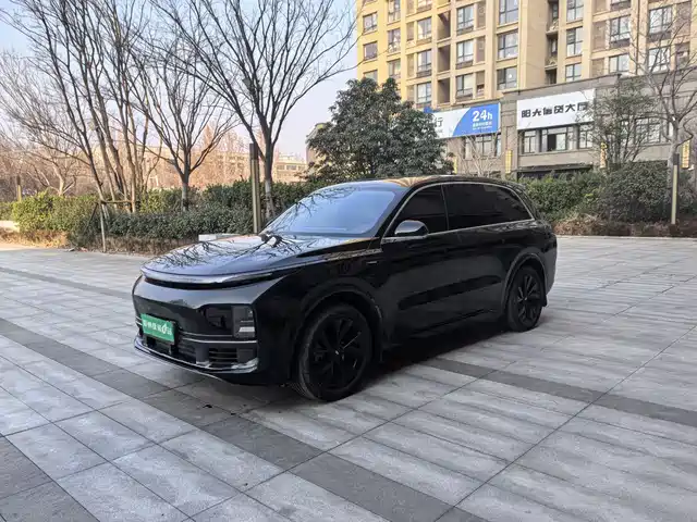 Li Auto IDEAL L8 2023