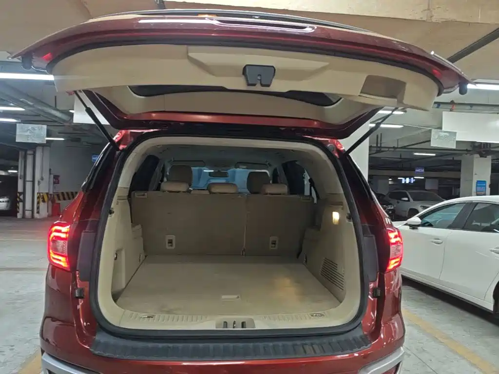 Ford Everest — миниатюра 19