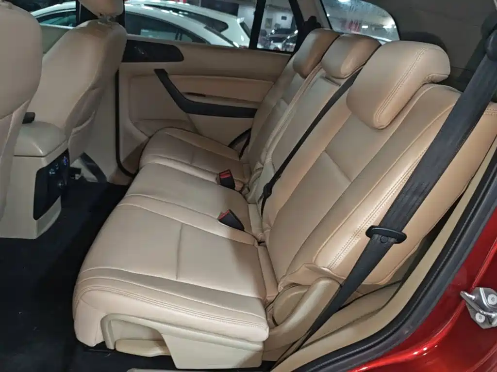 Ford Everest — миниатюра 17