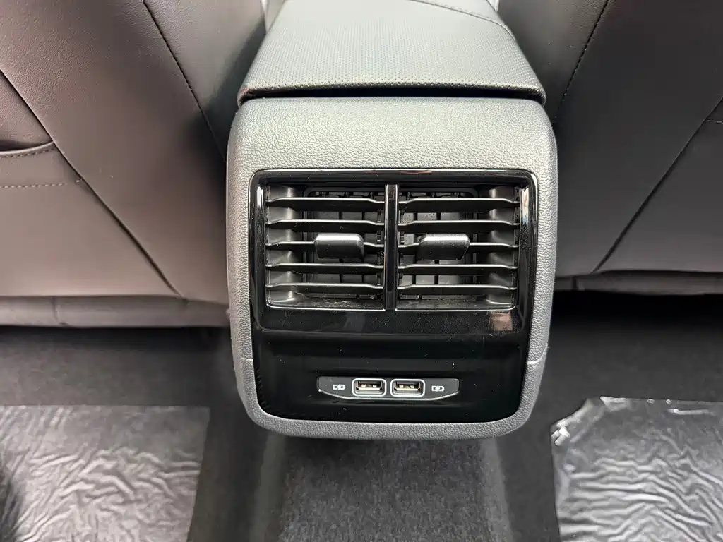 Volkswagen Sagitar — миниатюра 14