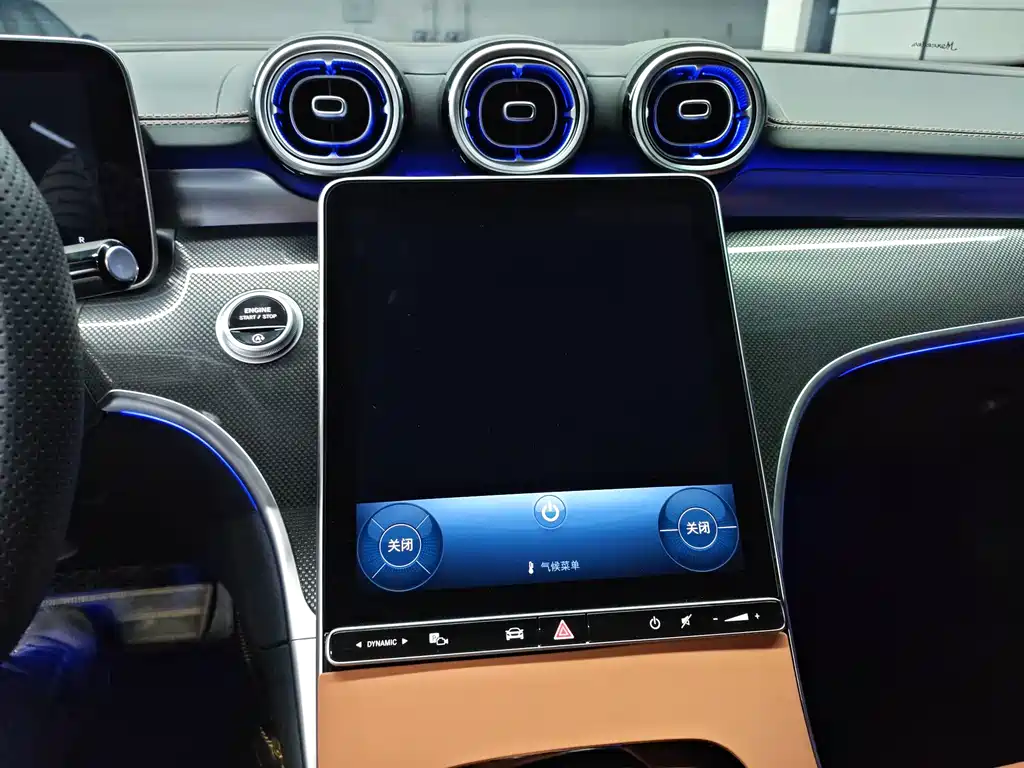 Mercedes-Benz C-Class — миниатюра 8
