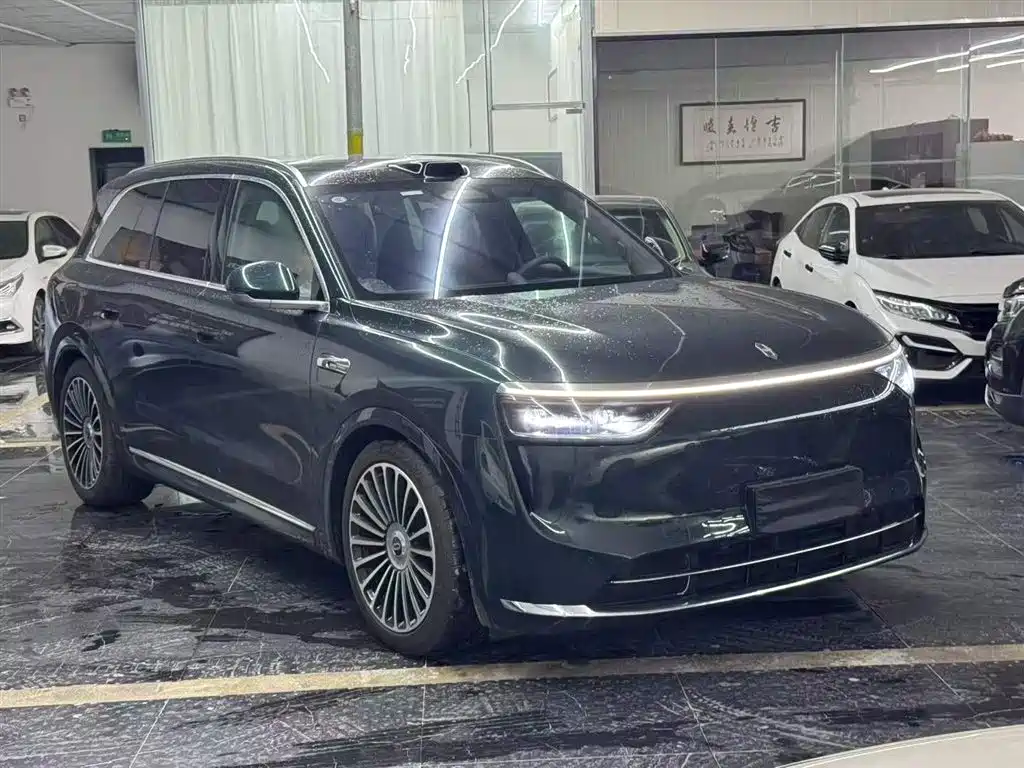 Aito M8 2025 Max+ 53.4kWh 5 мест (192 )