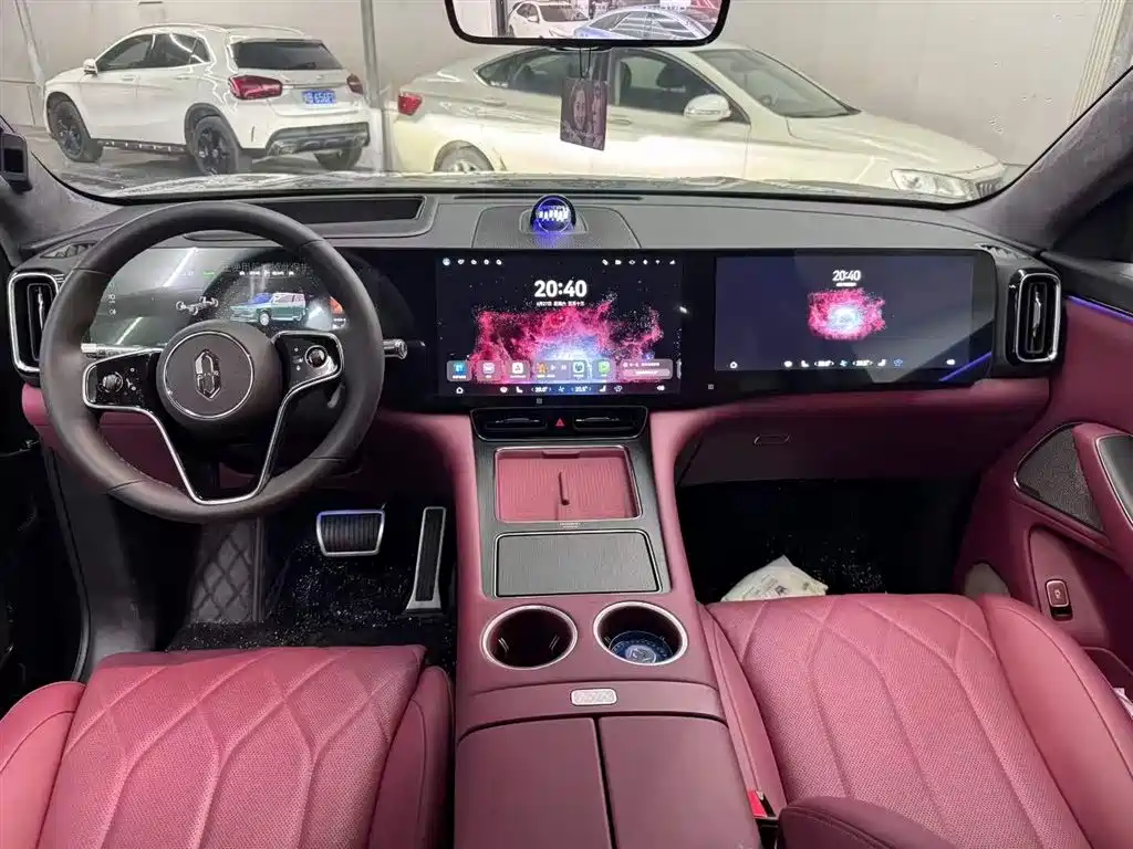Aito M8 2025 Max+ 53.4kWh 5 мест (192 )