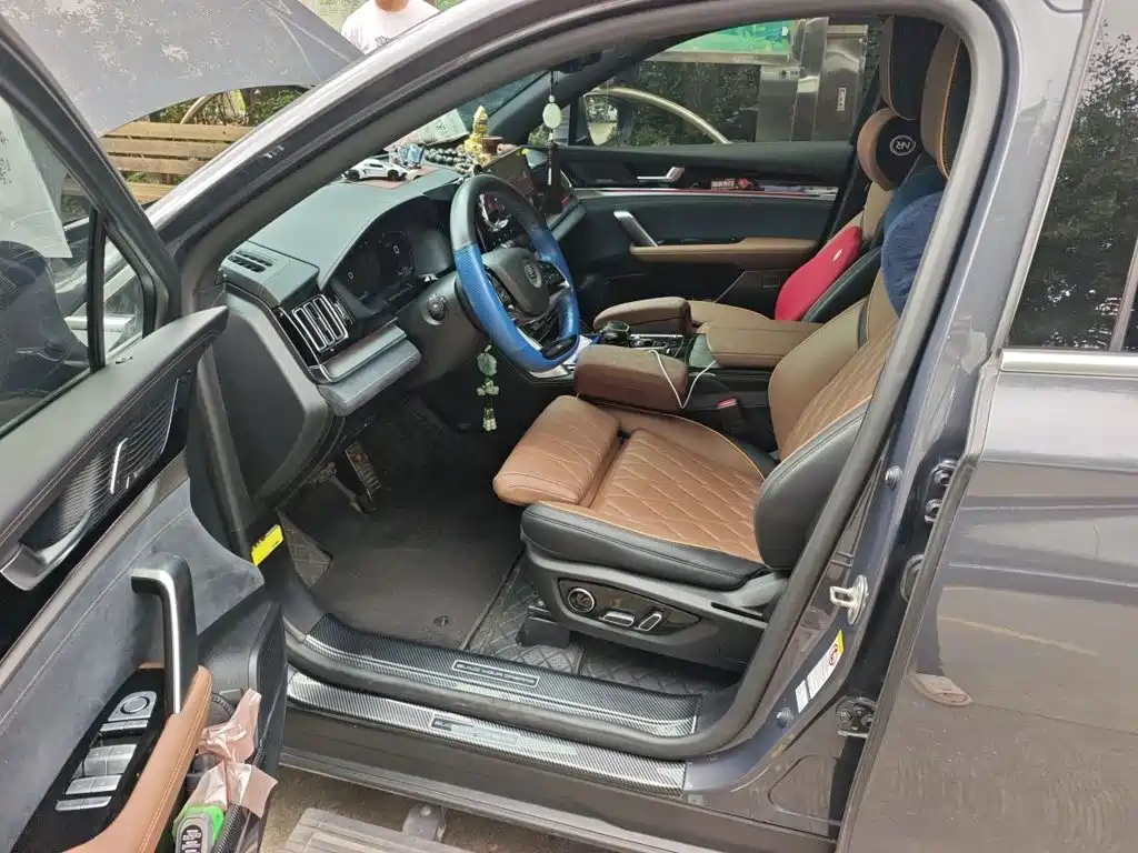 BYD Tang New Energy — миниатюра 8