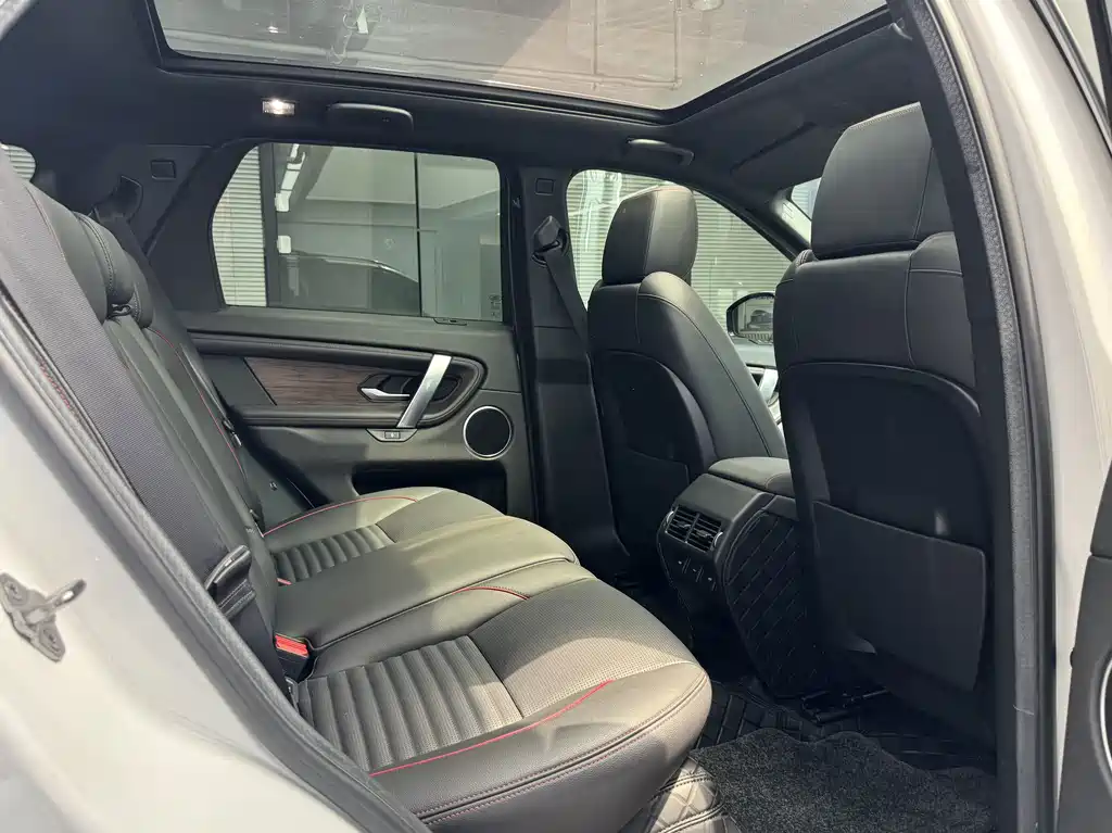 Land Rover Discovery Sport — миниатюра 15