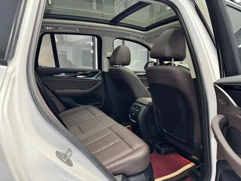 BMW X3 — миниатюра 14