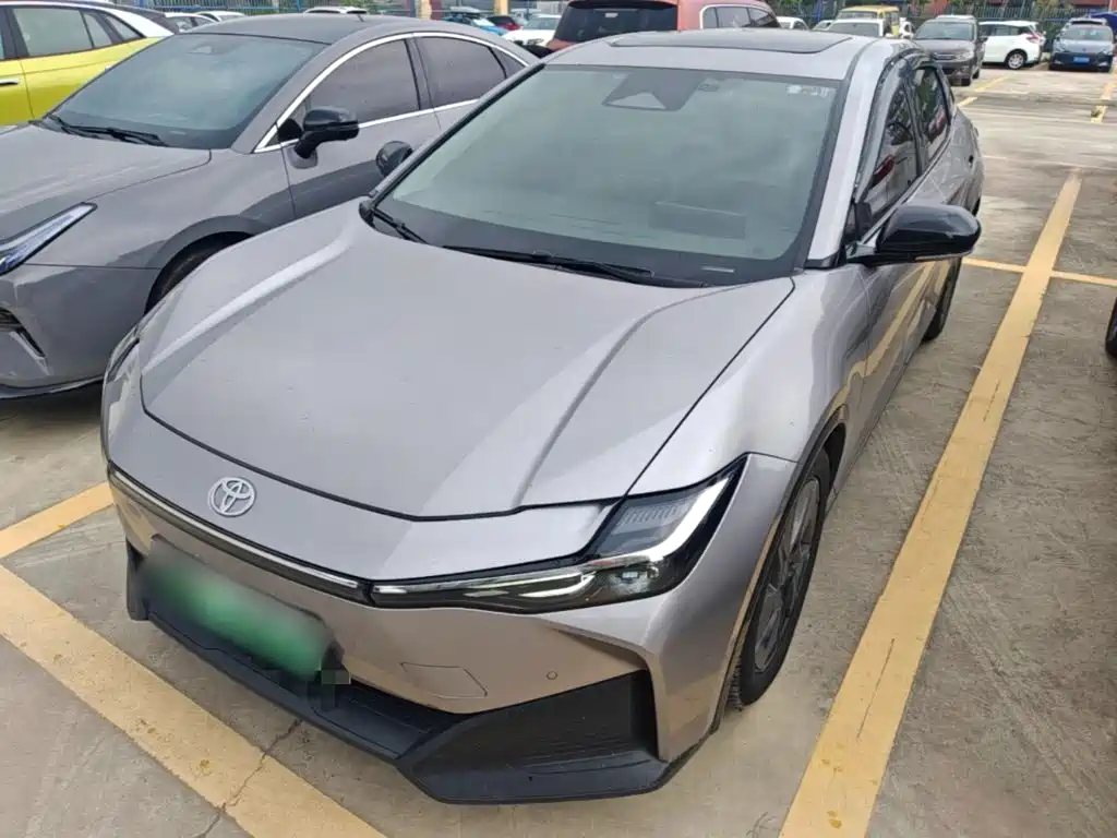 Toyota bZ3 — миниатюра 2