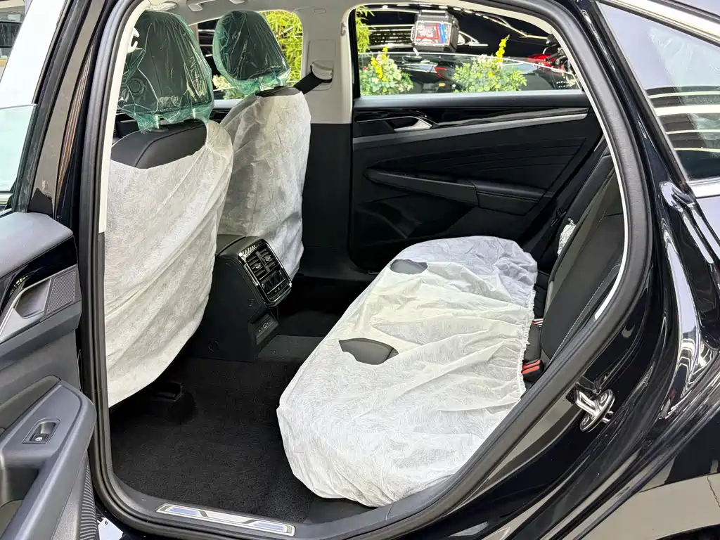 Volkswagen Passat 2025 430PHEV