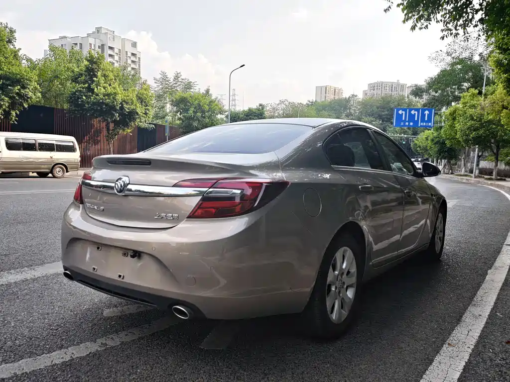 Buick Regal — миниатюра 6