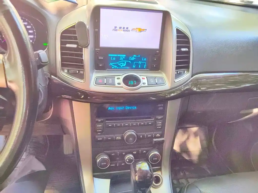 Chevrolet Captiva — миниатюра 14