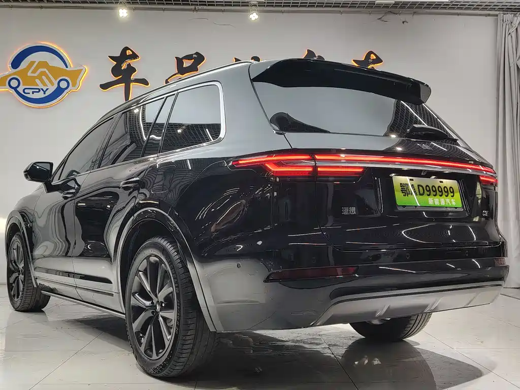 Li Auto ONE 2021 6 мест