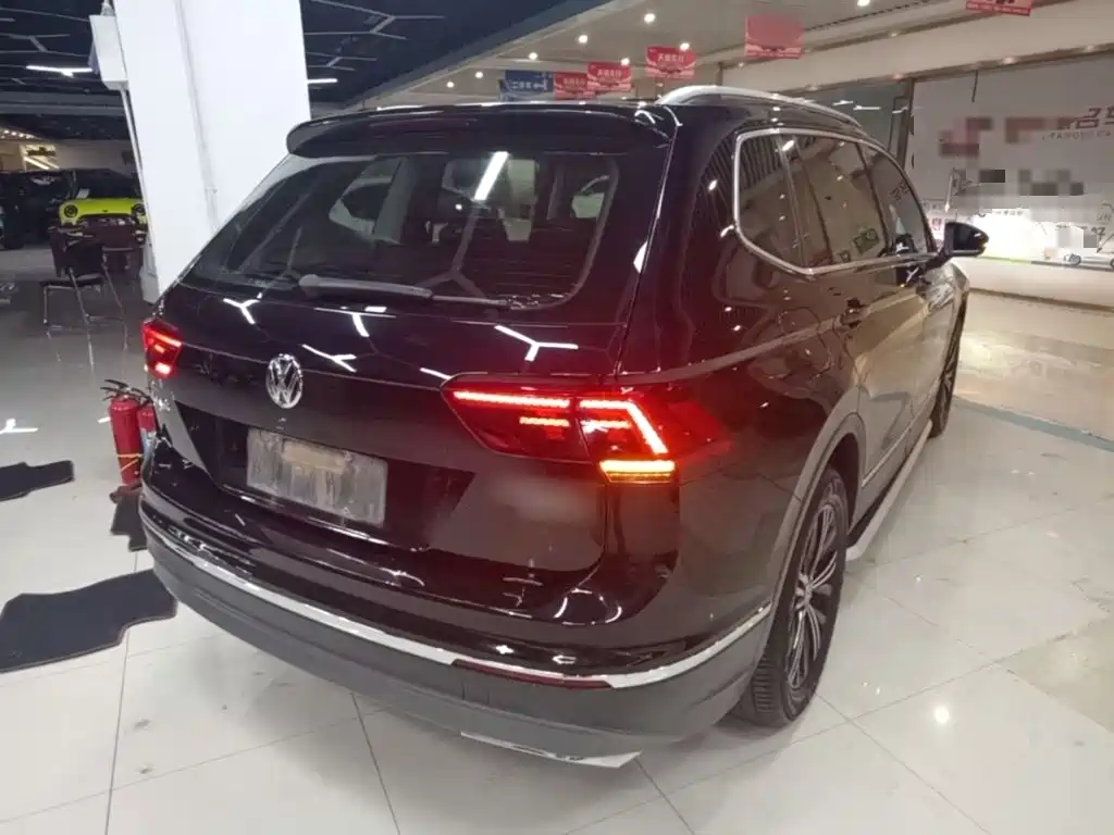 Volkswagen Tiguan L — миниатюра 7