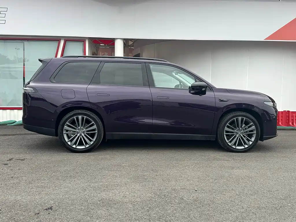 ZERO-RUNNING CAR ZERO RUN C16