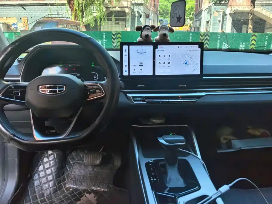 Geely Emgrand — миниатюра 12