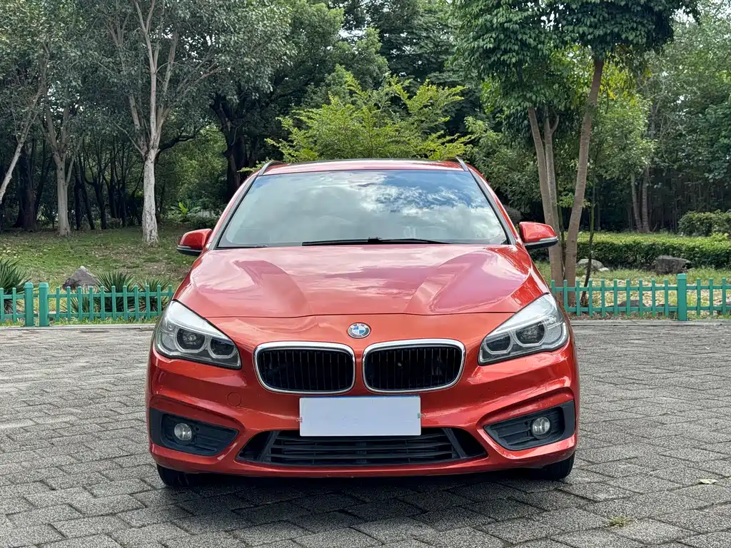 BMW 2 Series Active Tourer — миниатюра 2