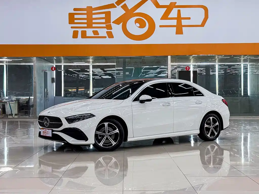 Mercedes-Benz A-Class — миниатюра 2
