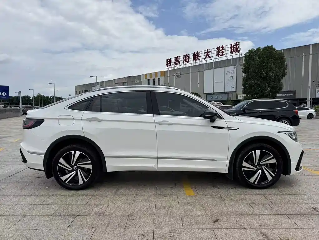 Volkswagen Tiguan X — миниатюра 8