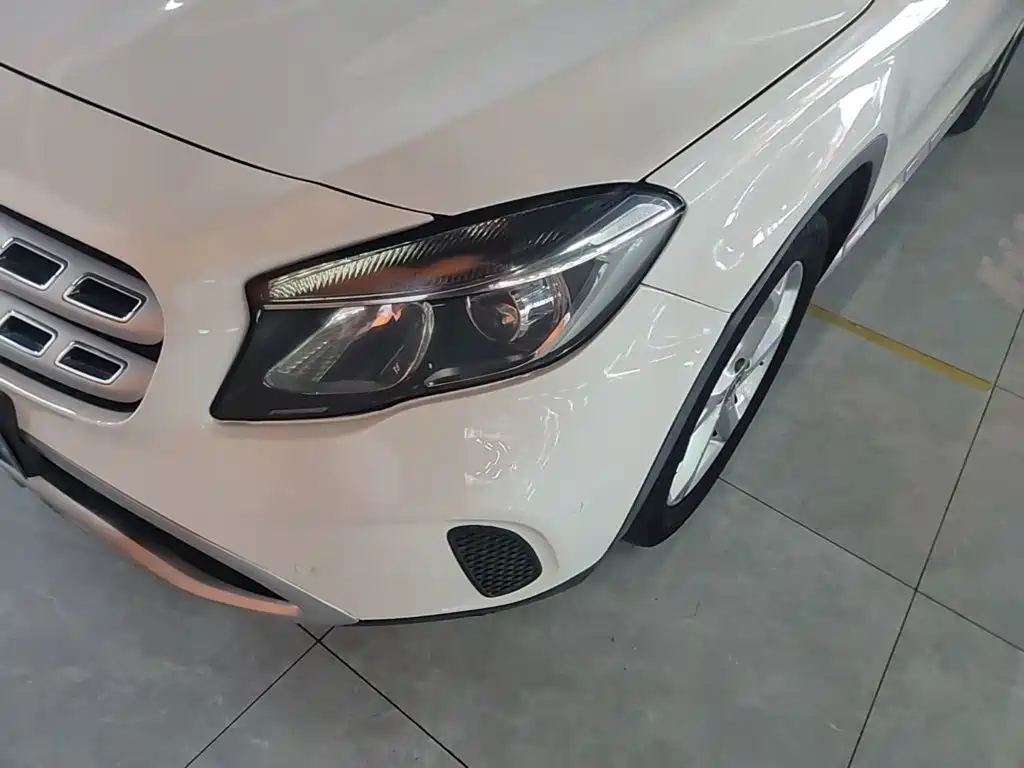 Mercedes-Benz GLA — миниатюра 24