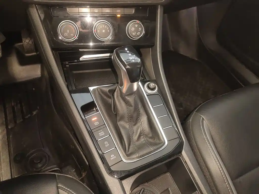Volkswagen Sagitar — миниатюра 14