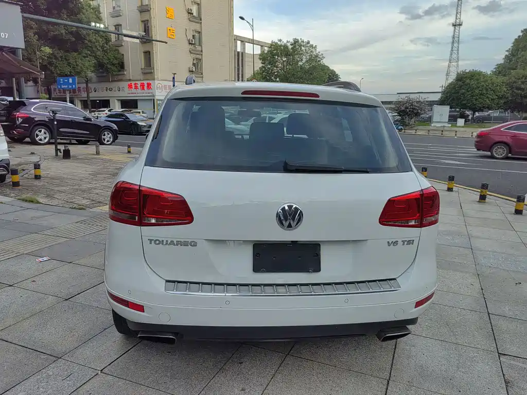 Volkswagen Touareg — миниатюра 6