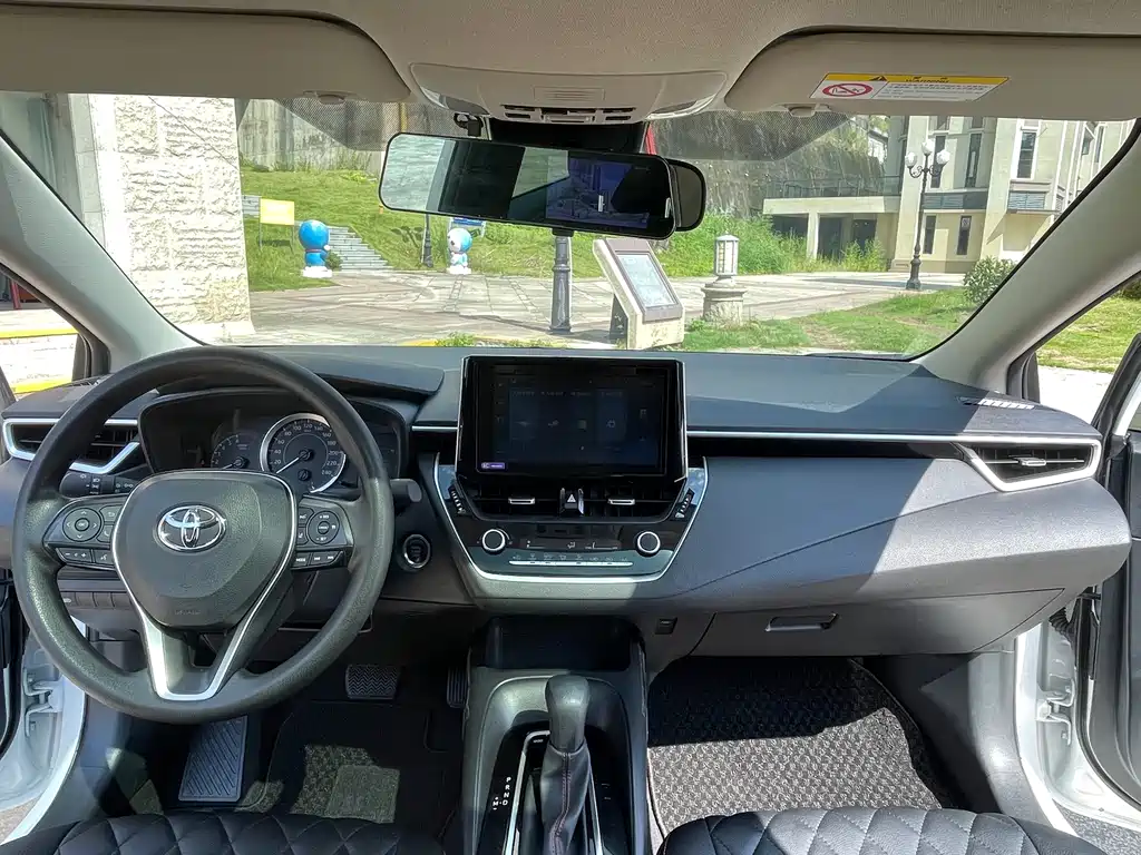 Toyota Corolla — миниатюра 4