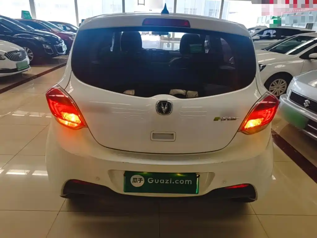 Changan Benben E-Star — миниатюра 6