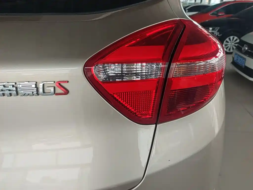 Geely Emgrand GS — миниатюра 8