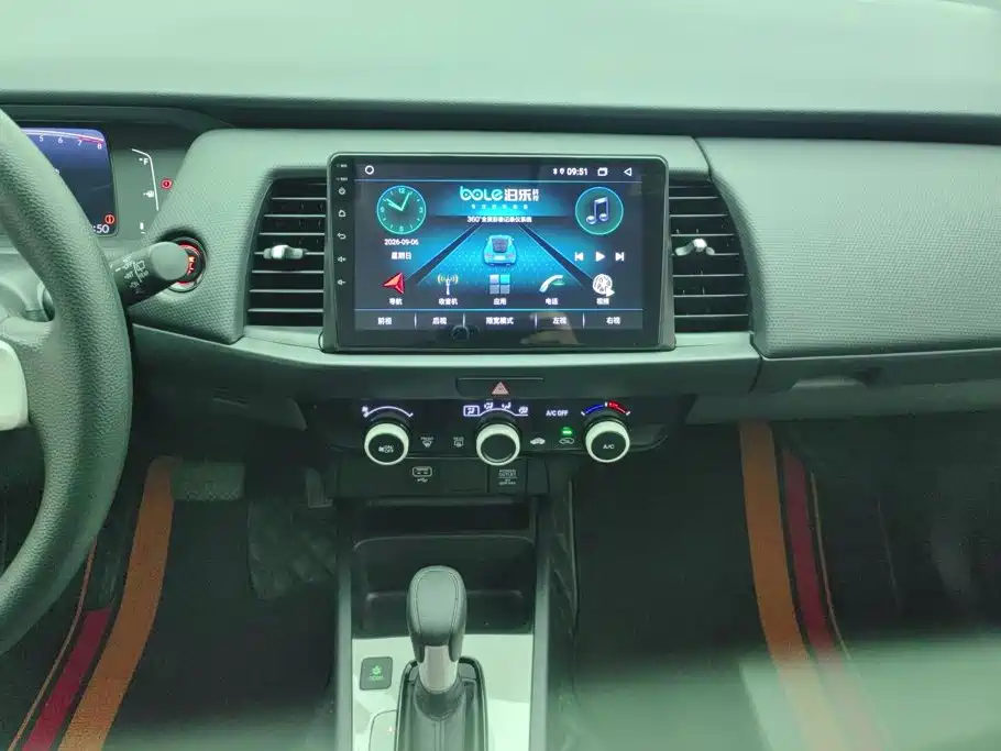 Honda Fit — миниатюра 13