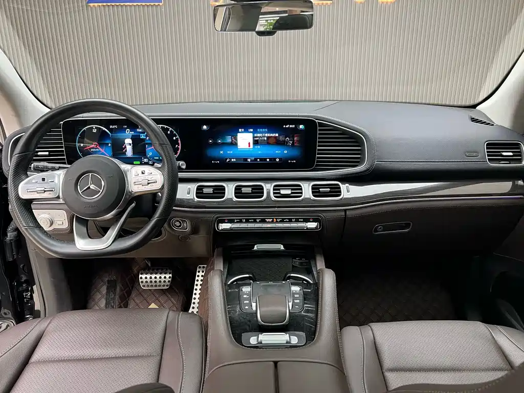 MERCEDES-BENZ GLS