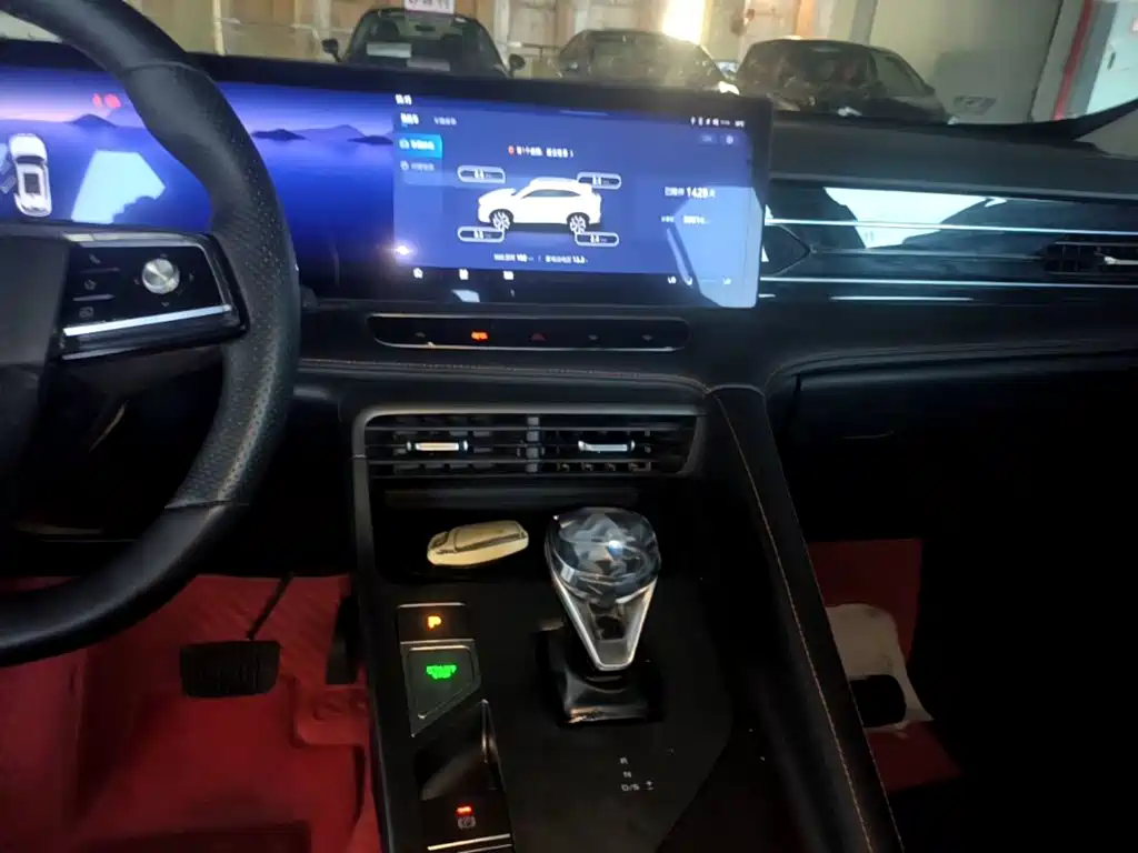 Roewe RX5 — миниатюра 13