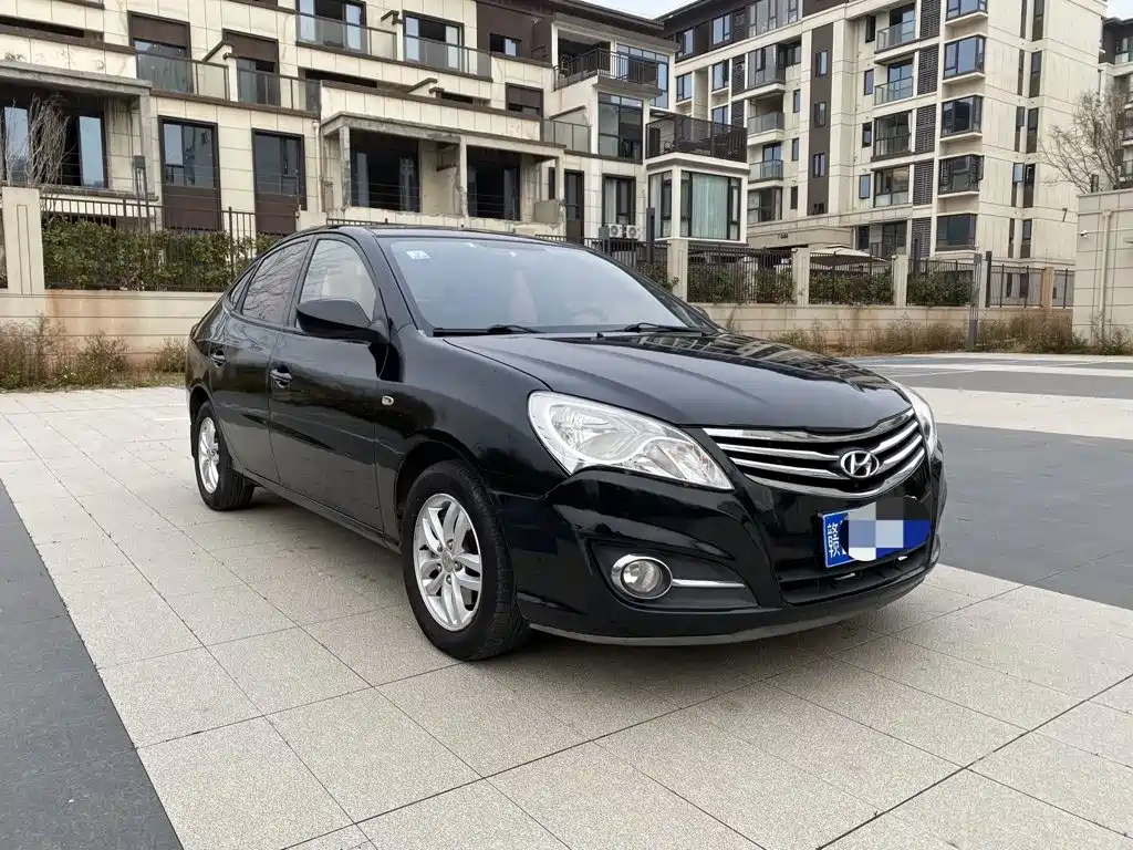 Hyundai Elantra — миниатюра 2