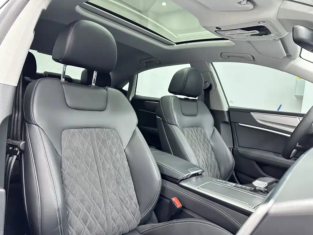 Audi A7L — миниатюра 16