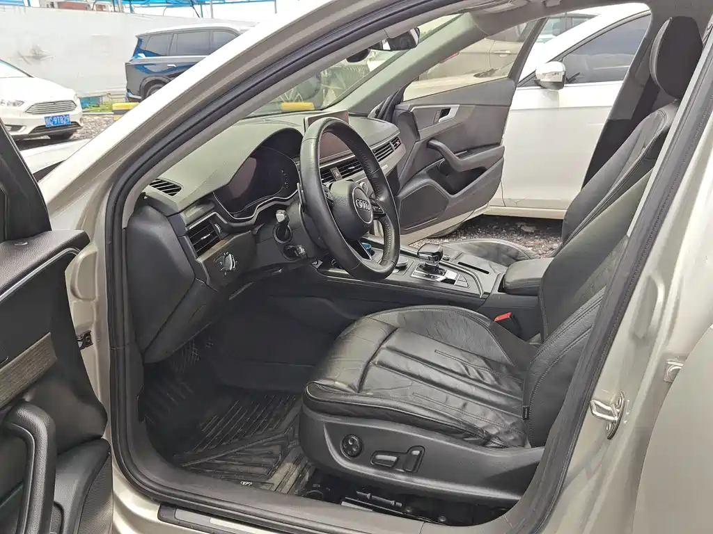 Audi A4L 2017 Plus 45 TFSI quattro