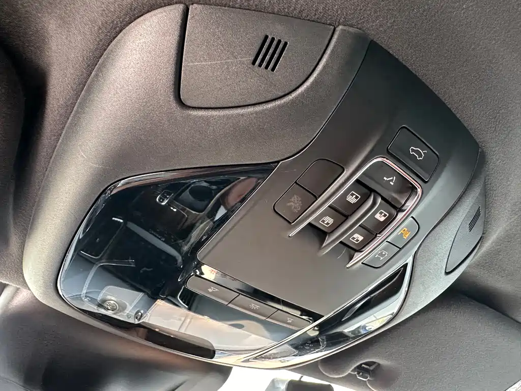 Maserati Levante — миниатюра 12