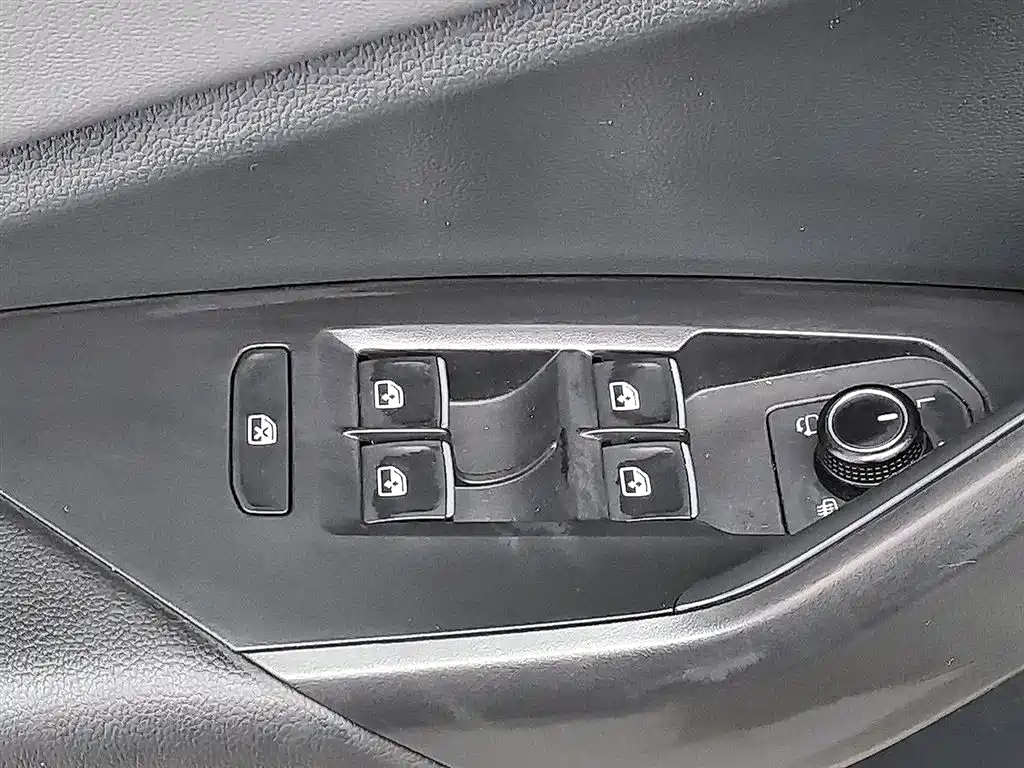 Volkswagen Sagitar 2020 280TSI DSG Comfort VI