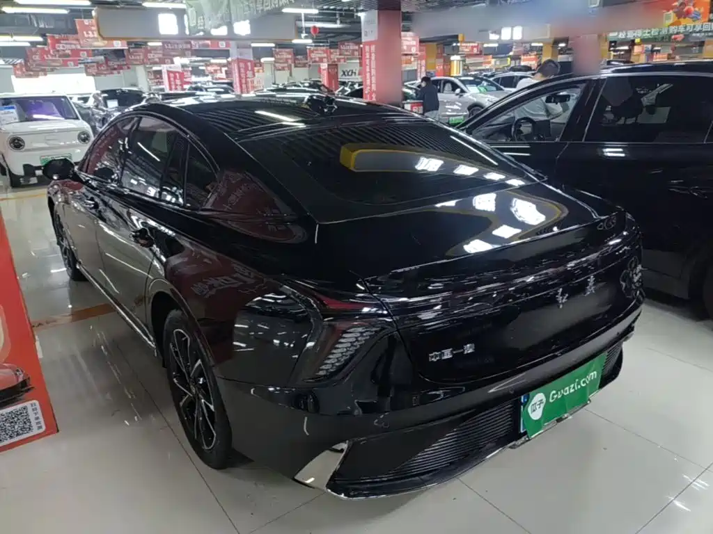Hongqi H6 2024 2.0T