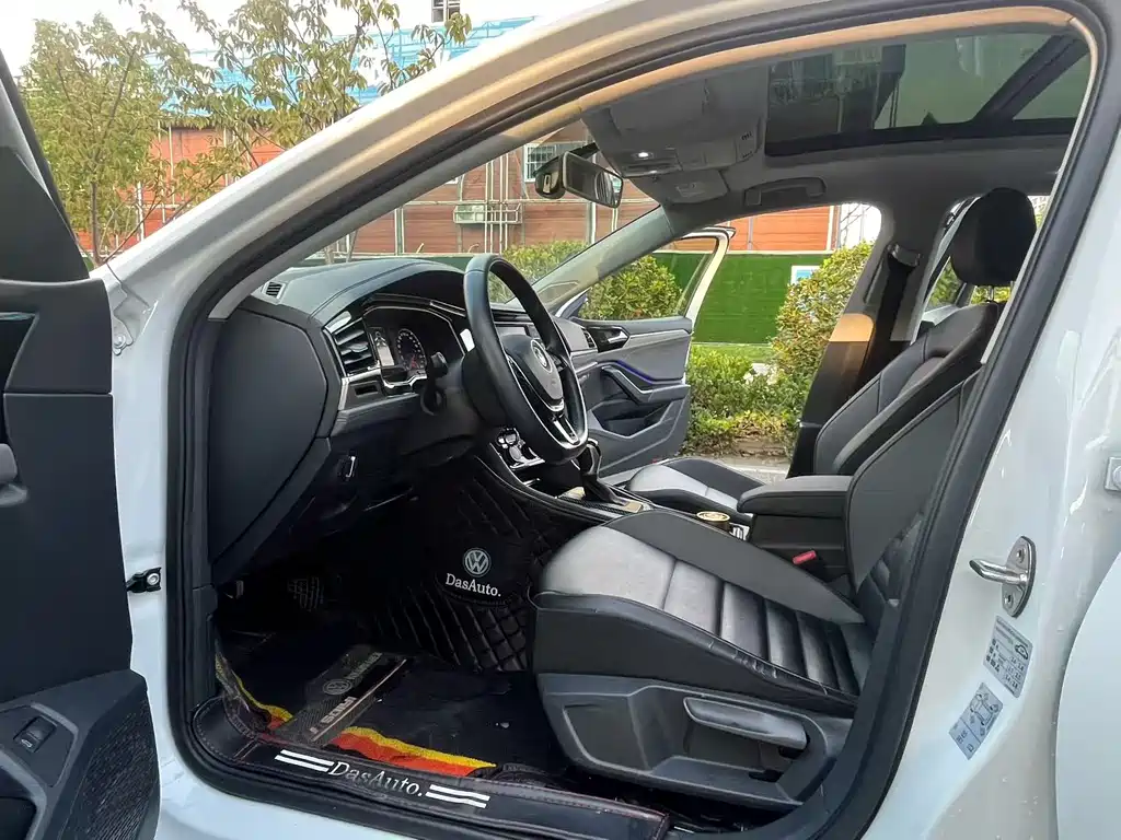 Volkswagen Sagitar — миниатюра 3