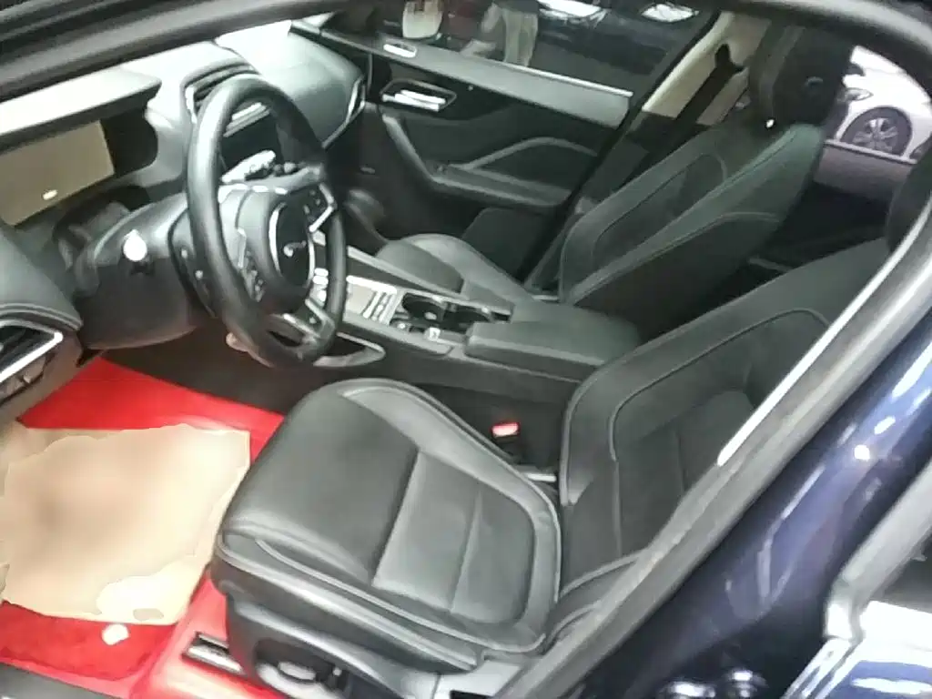 Jaguar F-PACE — миниатюра 15