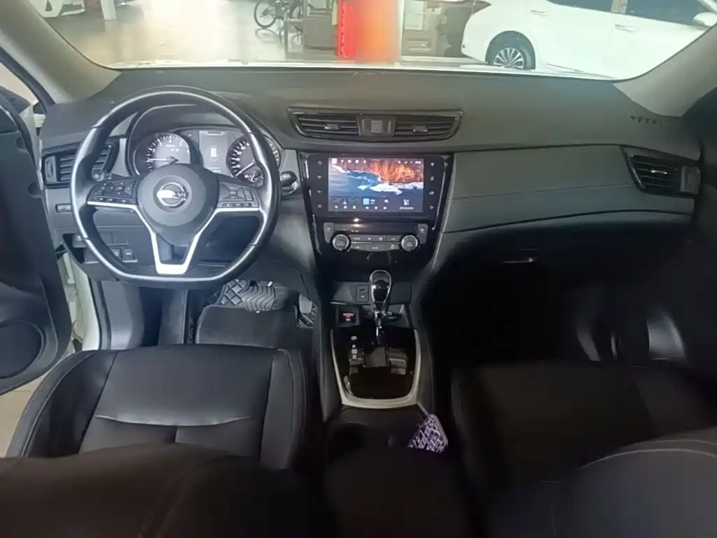 Nissan X-Trail — миниатюра 10