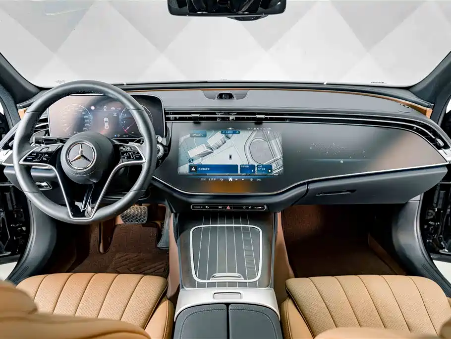 Mercedes-Benz E-Class — миниатюра 12