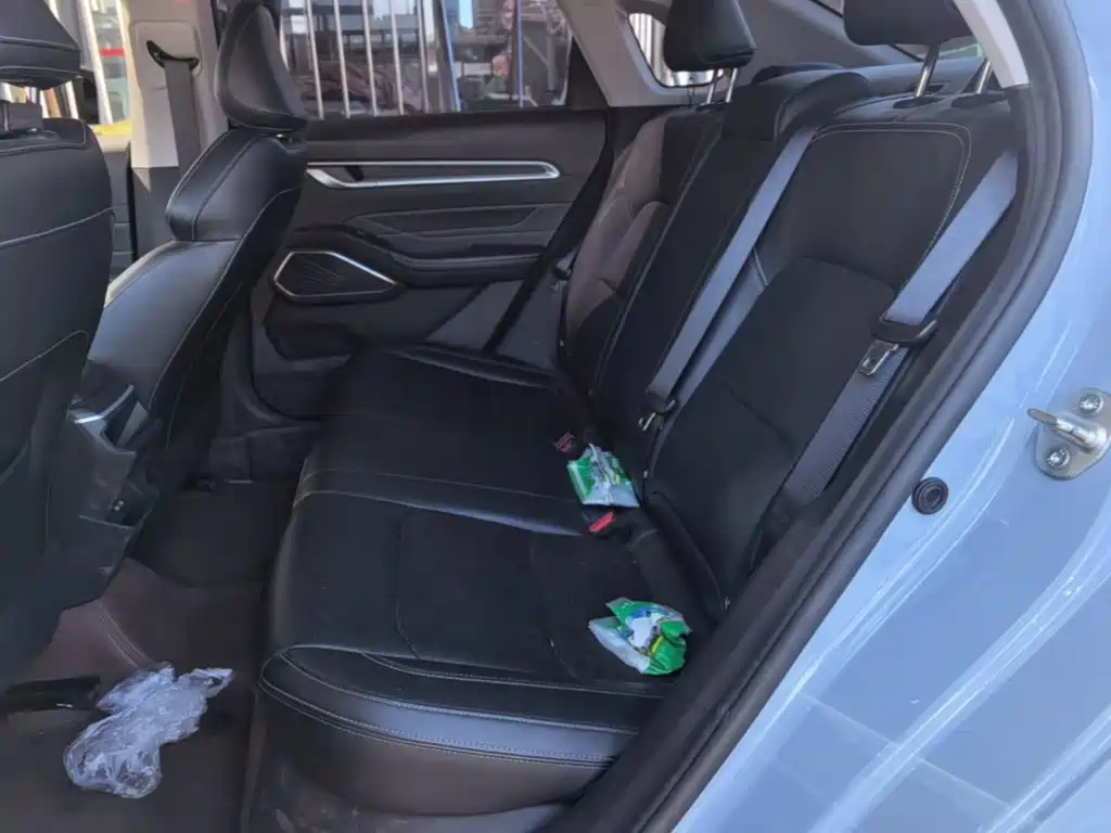 Geely Emgrand — миниатюра 17