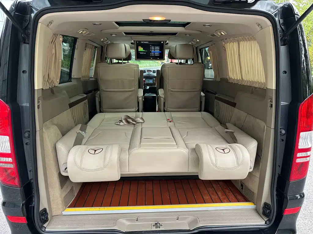 Mercedes-Benz Viano — миниатюра 46
