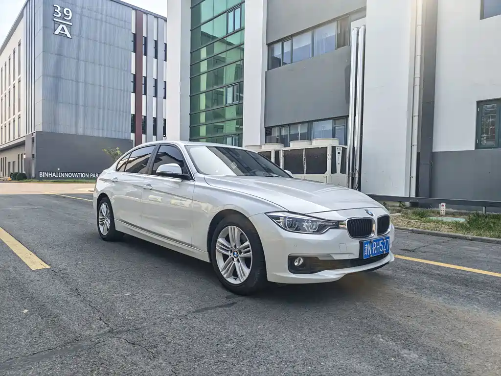 BMW 3 Series — миниатюра 2