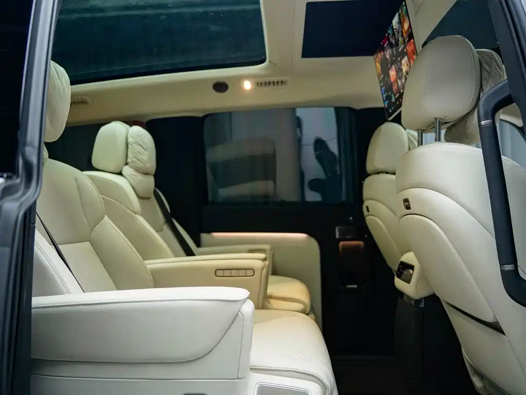 Li Auto Li MEGA — миниатюра 16