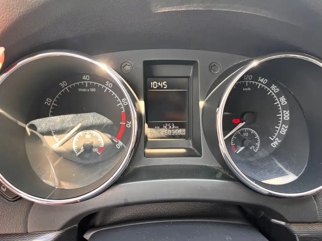 Skoda Yeti — миниатюра 11