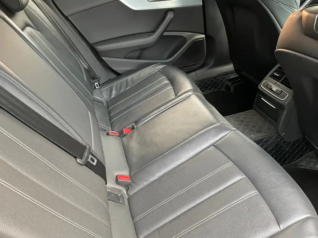 Audi A4L — миниатюра 13