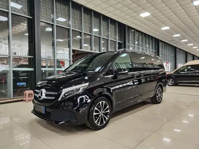 MERCEDES-BENZ V CLASS